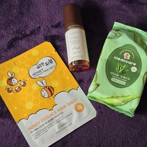 Invisi Foaming Tan Water, Honey Essence Sheet Mask & Aloe Vera Cleansing Wipes